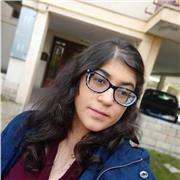 Profesora de educación infantil, da clases a primaria en varias asignaturas